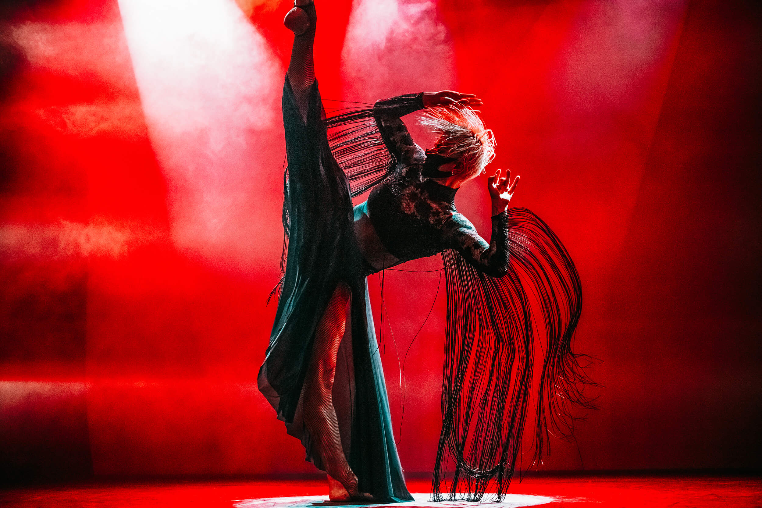 The Grand Show red