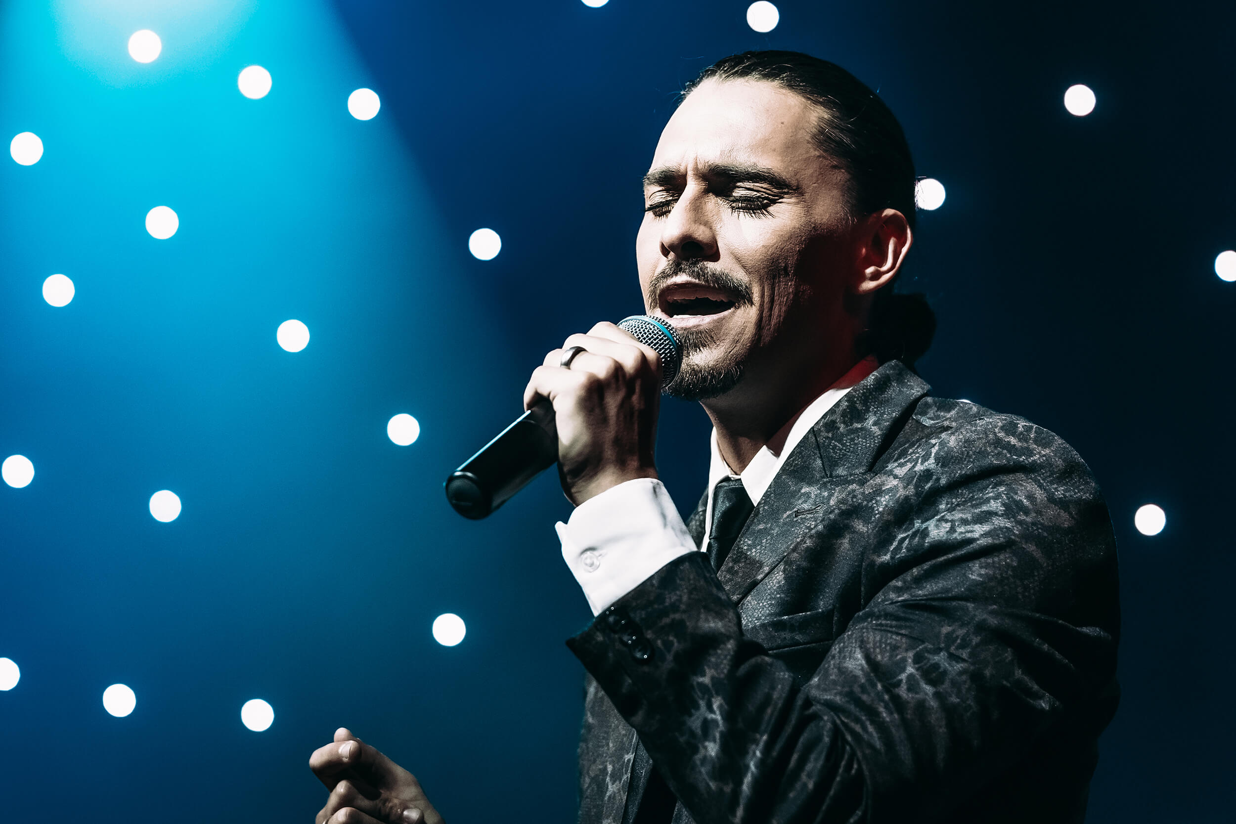 Singing close up